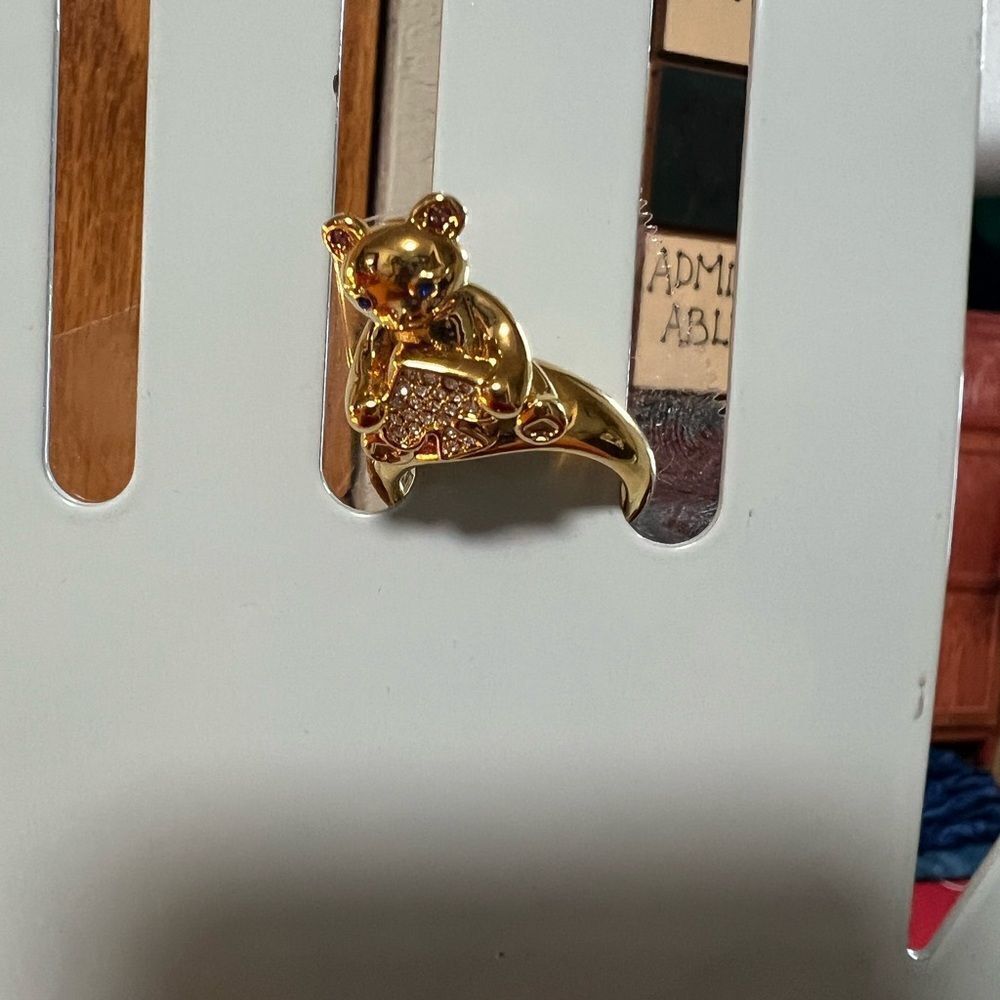 kate spade gold-tone teddy bear ring with clear crystals - Picture 7 of 8